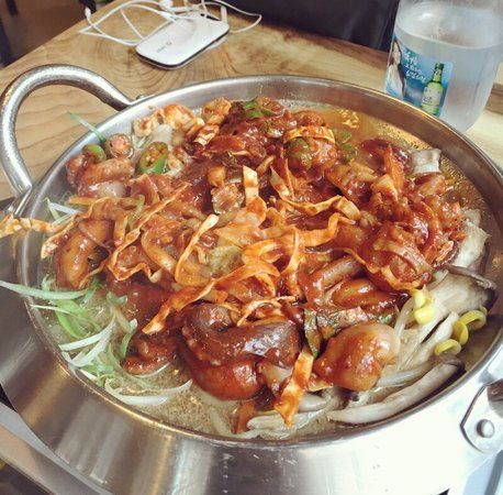 Tea Stone Bakhin Webfoot Octopus